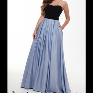 Blondie Nights prom dress. Size 13